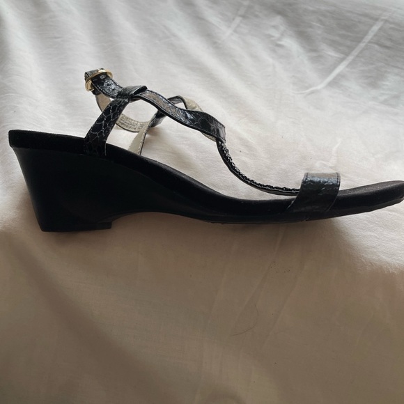 Bandolino, black, wedge-heeled, strappy sandals.  Size 10.5. Beautiful 🤩 - Picture 3 of 4